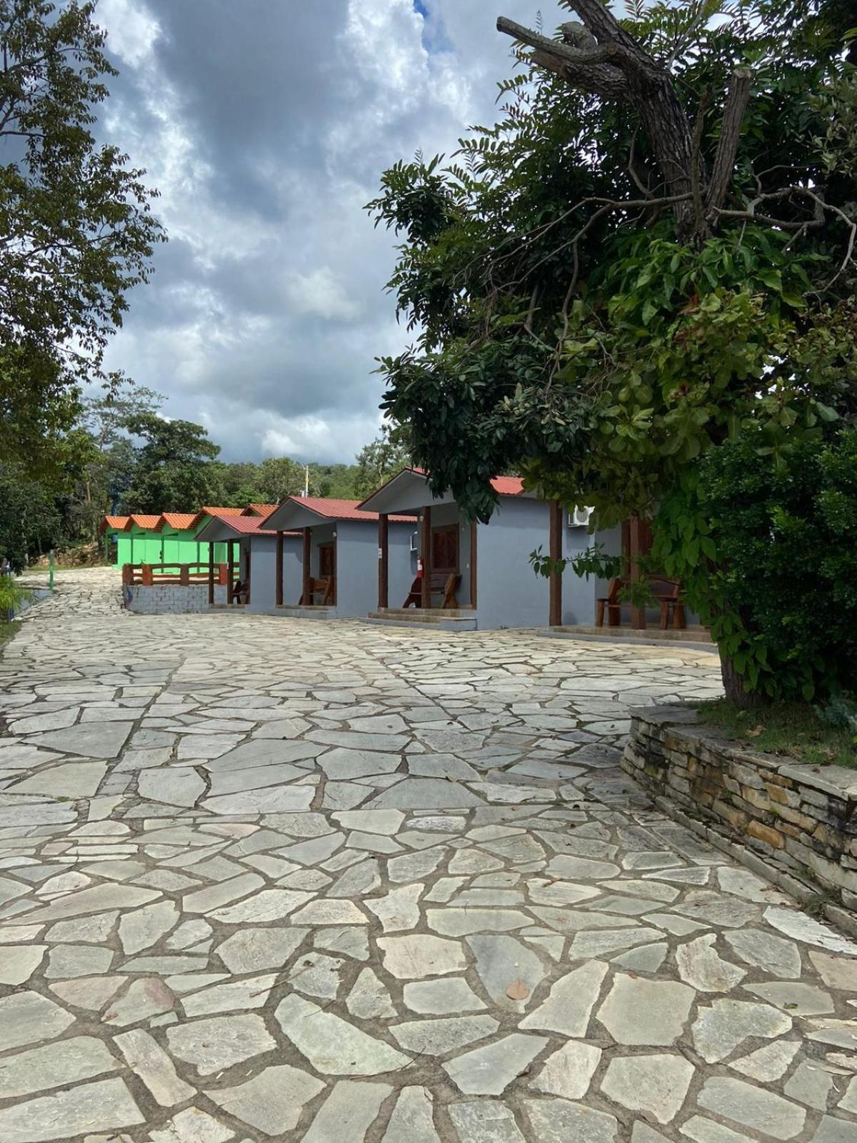 Pousada Cascata De Pedra Pirenopolis Exterior photo